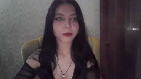 Riley online show from July 9, 8:18 am