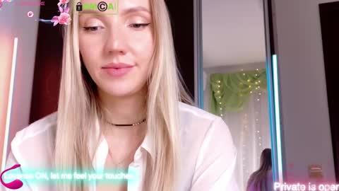 Rina Asty online show from November 12, 7:35 pm