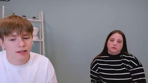 Snapshot of rina_glow chatting on November 20, 12:05 pm Rina online show from November 20, 12:05 pm