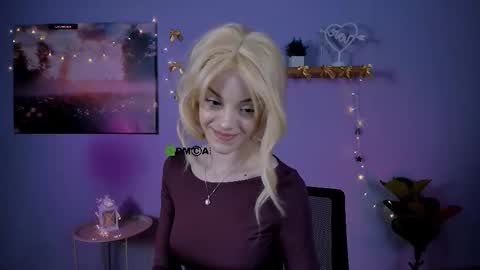 Rina online show from December 22, 7:55 pm