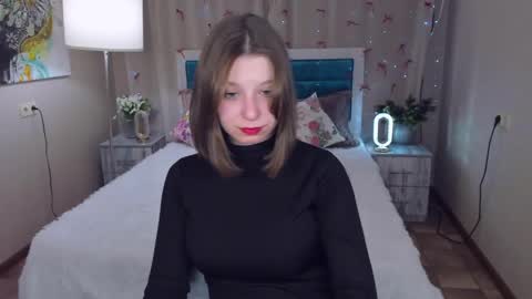 rinacake online show from April 15, 12:45 pm