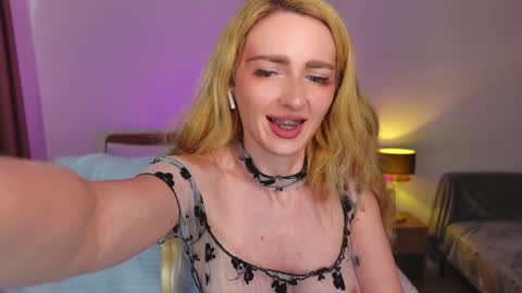 SweetRina online show from December 18, 5:37 am