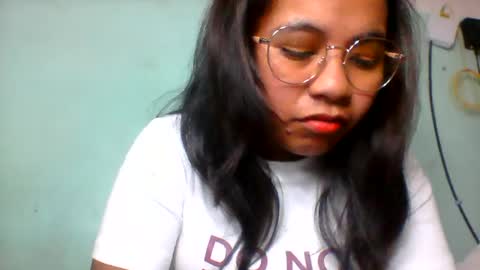 Snapshot of rinah856024 chatting on July 6, 3:36 pm rinah856024 online show from July 6, 3:36 pm