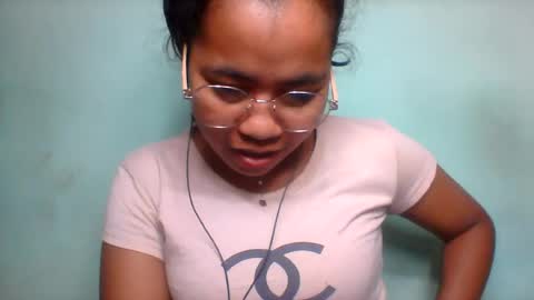 Snapshot of rinah856024 chatting on July 29, 5:33 pm rinah856024 online show from July 29, 5:33 pm