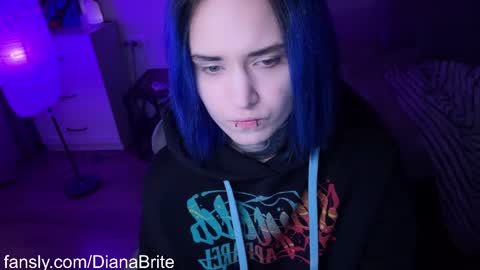 Snapshot of ripper_66 chatting on February 21, 3:32 pm   DianaBrite            fansl y online show from February 21, 3:32 pm