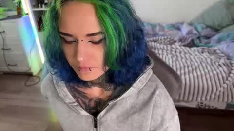 Snapshot of ripper_66 chatting on September 25, 1:15 pm   DianaBrite            fansl y online show from September 25, 1:15 pm