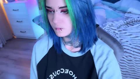 Snapshot of ripper_66 chatting on September 30, 12:21 pm   DianaBrite            fansl y online show from September 30, 12:21 pm