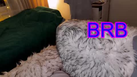   DianaBrite            fansl y online show from December 14, 1:49 pm