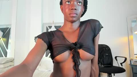 Snapshot of ririblonde chatting on October 6, 4:04 pm Ririblonde online show from October 6, 4:04 pm