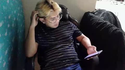 ririhoee online show from March 24, 7:19 pm