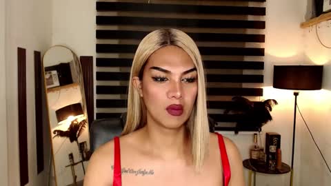 riri online show from March 9, 3:11 am