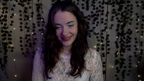 Snapshot of risha_laass chatting on July 2, 8:37 pm risha_laass online show from July 2, 8:37 pm