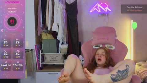 Snapshot of ritagoldens chatting on April 9, 6:19 am Rita online show from April 9, 6:19 am