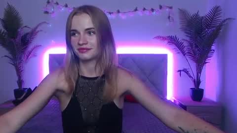 Snapshot of ritakiskis chatting on July 5, 6:31 am ritakiskis online show from July 5, 6:31 am