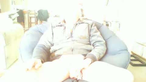 riveratggg online show from December 8, 11:35 am