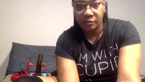 Snapshot of riversaint chatting on December 14, 2:21 pm River Saint online show from December 14, 2:21 pm