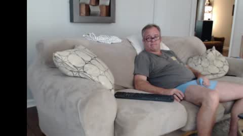 Snapshot of rjkelly6892 chatting on July 18, 4:22 pm rjkelly6892 online show from July 18, 4:22 pm