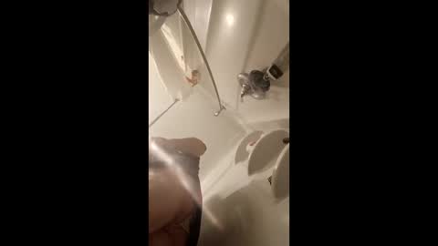 Snapshot of rjl571 chatting on February 8, 2:42 pm rjl571 online show from February 8, 2:42 pm