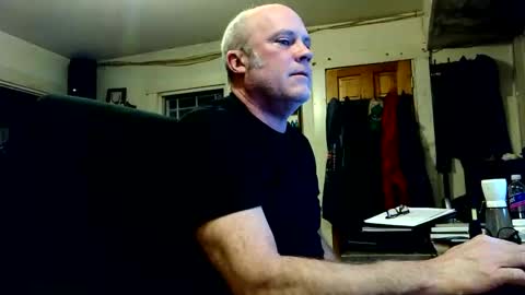 Snapshot of rnrd chatting on February 1, 3:38 am rnrd online show from February 1, 3:38 am