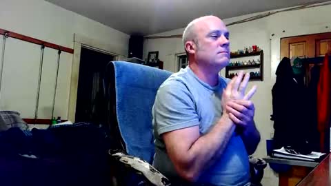 Snapshot of rnrd chatting on February 20, 1:24 am rnrd online show from February 20, 1:24 am