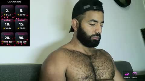 SebasRoa online show from March 18, 4:43 pm