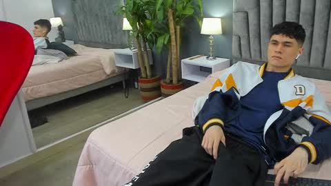 Roan Birkin online show from February 10, 10:40 pm