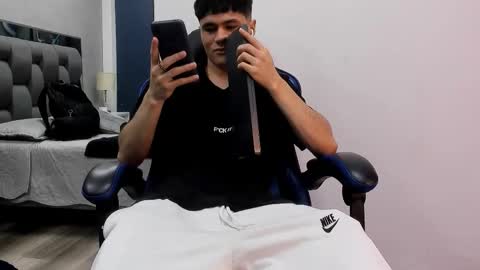 Roan Birkin online show from October 15, 7:36 pm