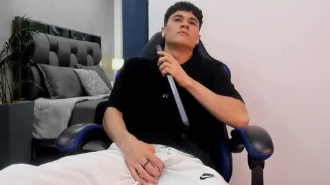 Roan Birkin online show from October 20, 8:42 pm