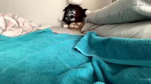 roarmance1 online show from December 22, 6:38 pm