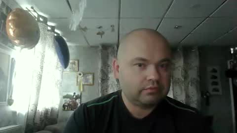 rob18997 online show from November 1, 9:33 am