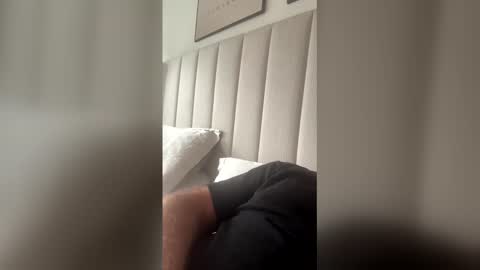 Snapshot of rob398367 chatting on March 30, 8:59 am rob398367 online show from March 30, 8:59 am