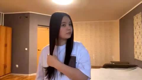 Snapshot of robbimckoy chatting on February 3, 1:05 pm Aya online show from February 3, 1:05 pm