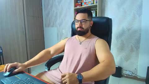 Robby online show from November 9, 9:02 pm