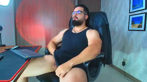 Snapshot of robby_k chatting on May 18, 5:02 am Robby online show from May 18, 5:02 am