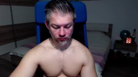 robbyshawz online show from February 3, 6:13 am