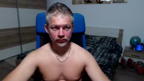 robbyshawz online show from July 4, 4:18 am