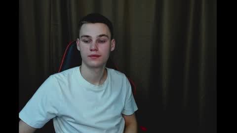 robert10211 online show from December 21, 2:15 pm