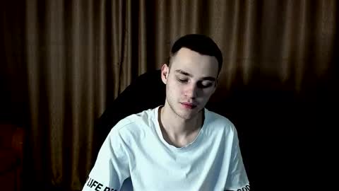 robert10211 online show from January 14, 6:08 am