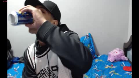 robert_kingg online show from February 14, 7:49 am