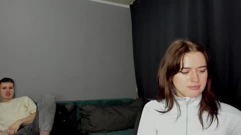 Lisa and Robert  i am online all days 900 am GMT3   online show from December 12, 2:44 pm