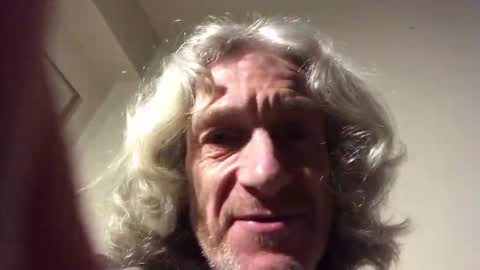 Snapshot of roberthorny69xxx chatting on November 5, 1:49 am Robert online show from November 5, 1:49 am