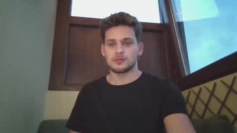 Snapshot of roberto_twink1 chatting on February 3, 5:40 am Roberto online show from February 3, 5:40 am