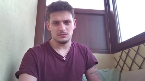 Snapshot of roberto_twink1 chatting on February 1, 10:36 am Roberto online show from February 1, 10:36 am