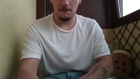 Snapshot of roberto_twink1 chatting on February 19, 2:35 pm Roberto online show from February 19, 2:35 pm