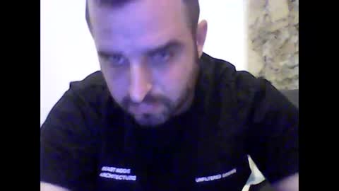 Snapshot of robertoredo chatting on January 7, 10:08 pm Roberto online show from January 7, 10:08 pm