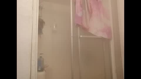 Snapshot of robertsaiz4200 chatting on January 13, 3:12 am robertsaiz4200 online show from January 13, 3:12 am