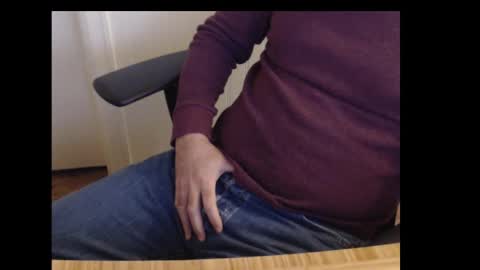 robidan6923 online show from December 16, 1:22 pm