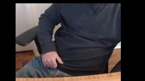 robidan6923 online show from February 6, 2:48 pm