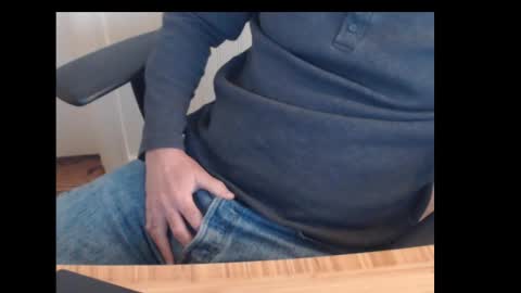 robidan6923 online show from February 26, 2:36 pm