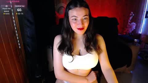 Robin online show from October 2, 11:06 am